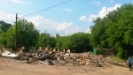 Огромная свалка промышленного, бытового и строительного мусора недалеко от станции Павшино в Красногорске.